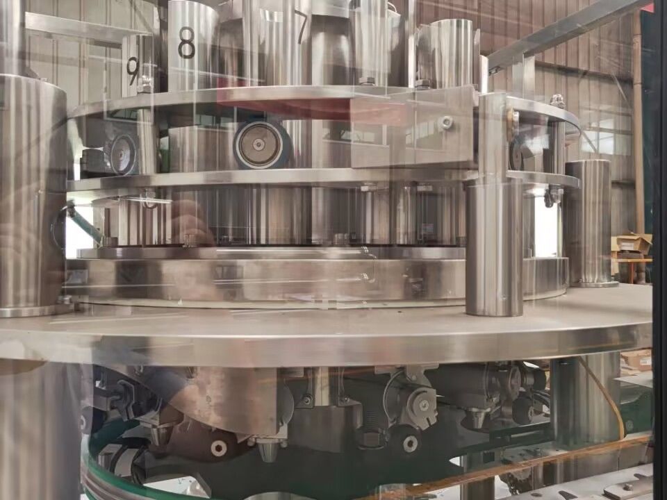 Automatic Can Filling Machine for Beverages / Drinks Filling